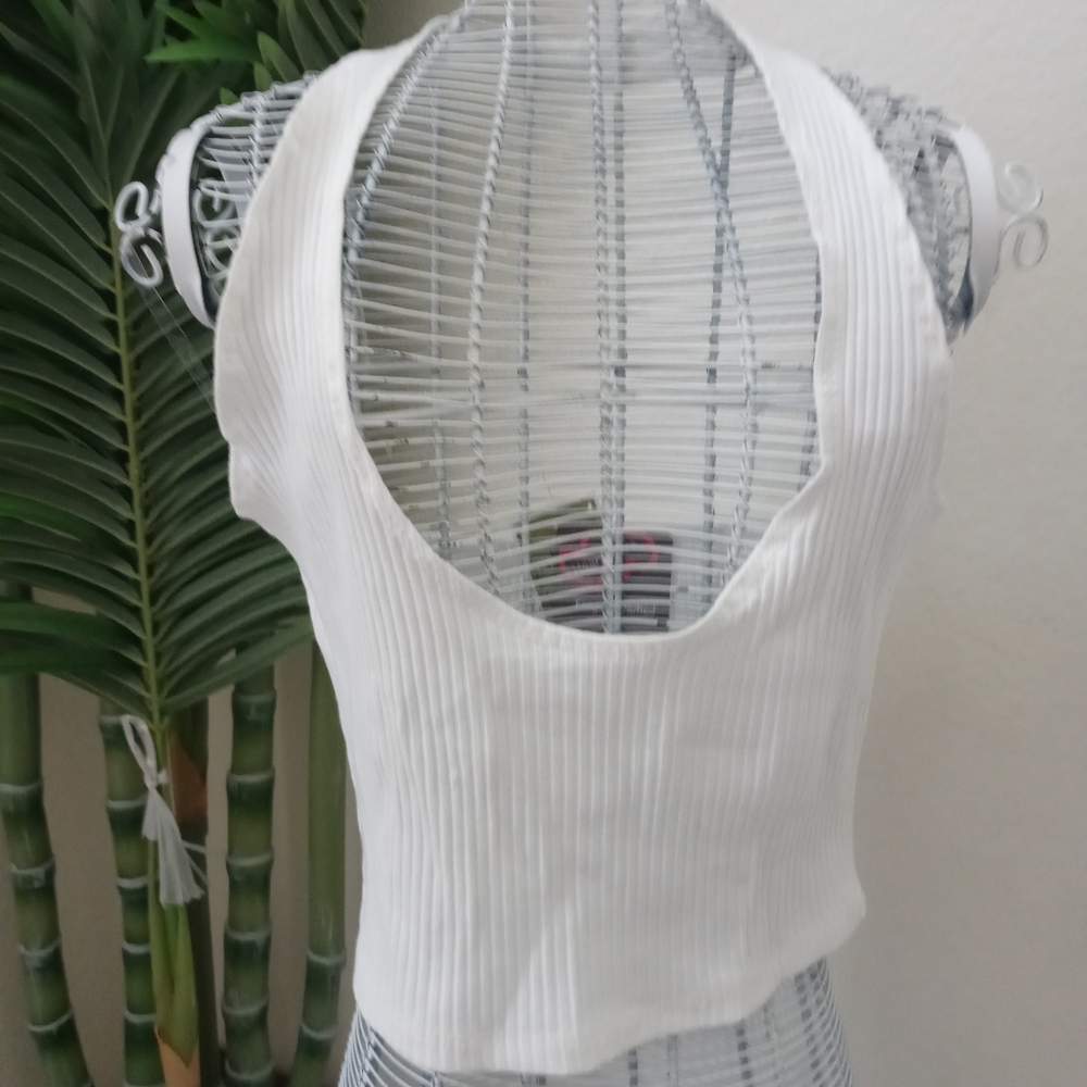 Heart & Hips Enzyme Washed Fabric Juniors Knit Top